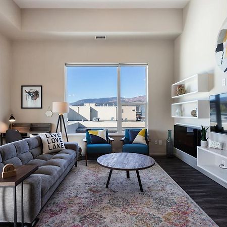 Corner Nest - Luxury Brand New Top Floor 2Bedroom Condo Kelowna Zewnętrze zdjęcie