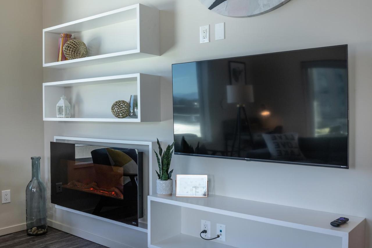 Corner Nest - Luxury Brand New Top Floor 2Bedroom Condo Kelowna Zewnętrze zdjęcie