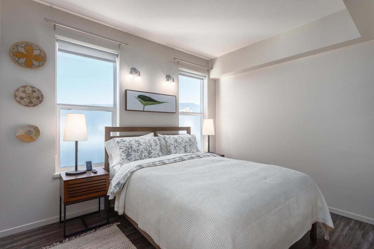 Corner Nest - Luxury Brand New Top Floor 2Bedroom Condo Kelowna Zewnętrze zdjęcie