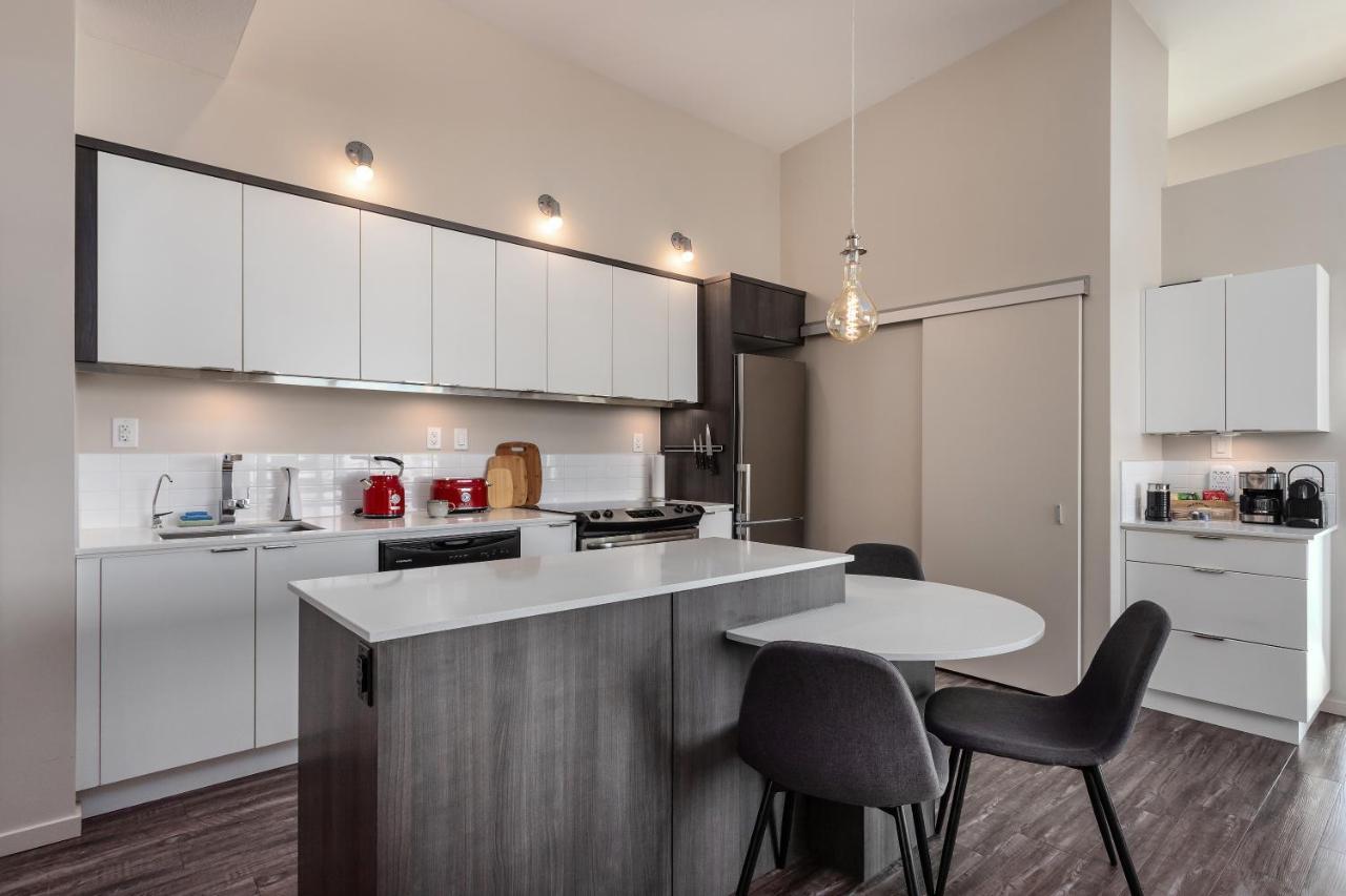 Corner Nest - Luxury Brand New Top Floor 2Bedroom Condo Kelowna Zewnętrze zdjęcie